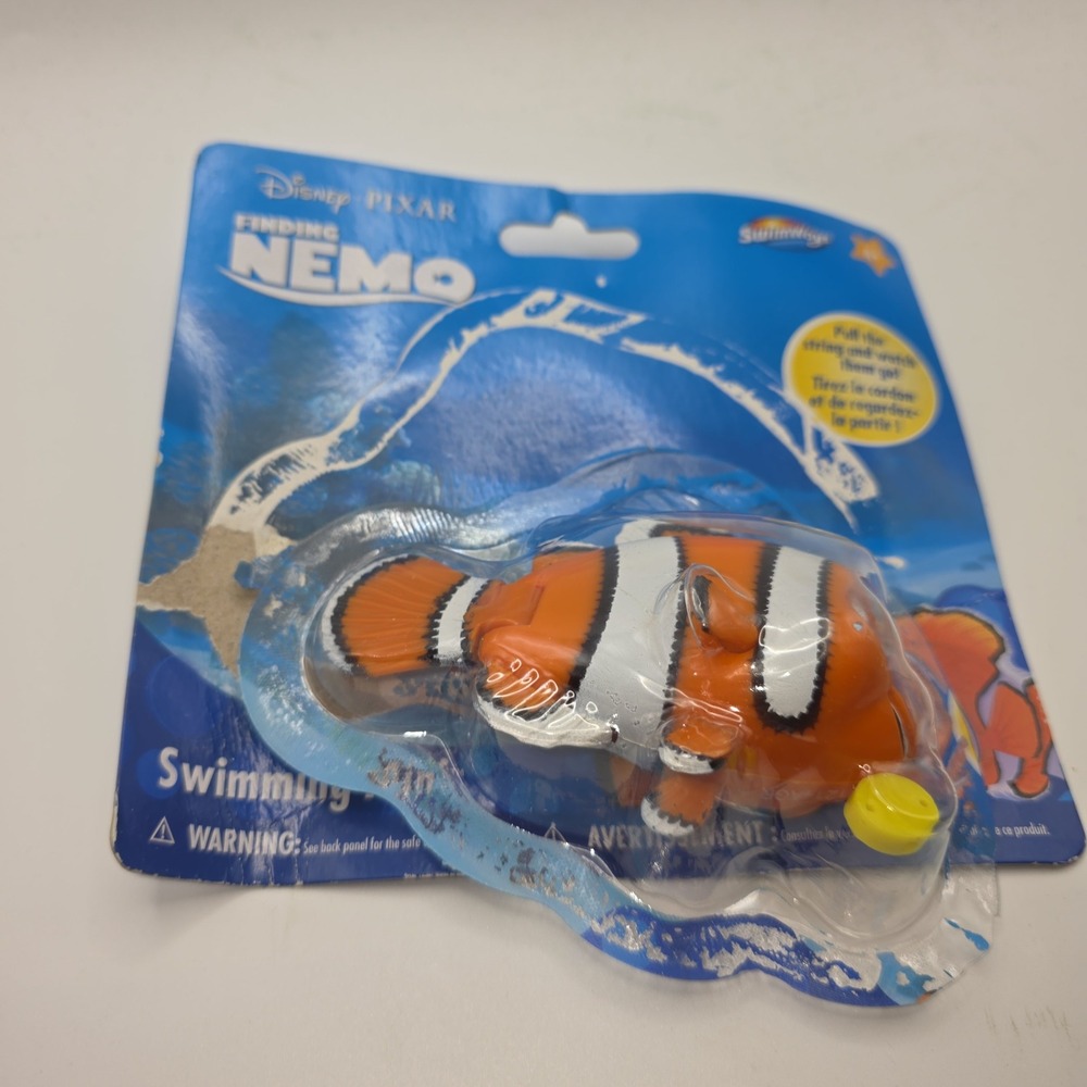 Disney Pixar Finding Nemo SwimWays Swimming Mini Pull String Water Toy New